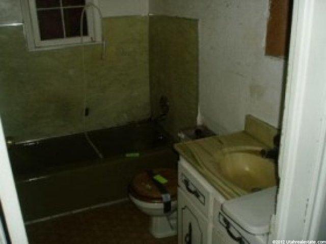 950 E 1100 S, Clearfield, UT 84015 — photo 3