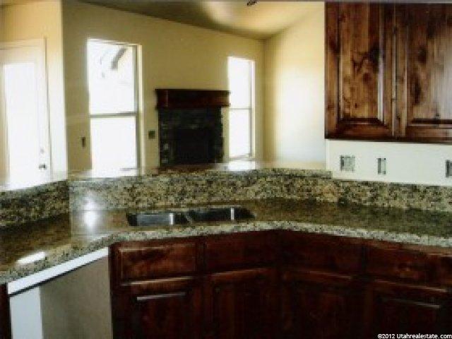 937 N 2325 W, Layton, UT 84041 — photo 3