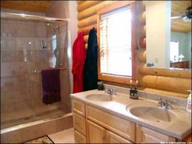 2439 S Cave Hollow Way E, Bountiful, UT 84010 — photo 9