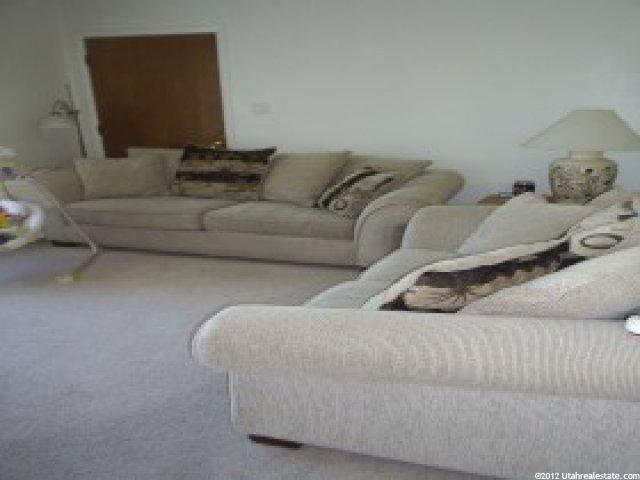 339 E 4700 S, Washington Terrace, UT 84405 — photo 3
