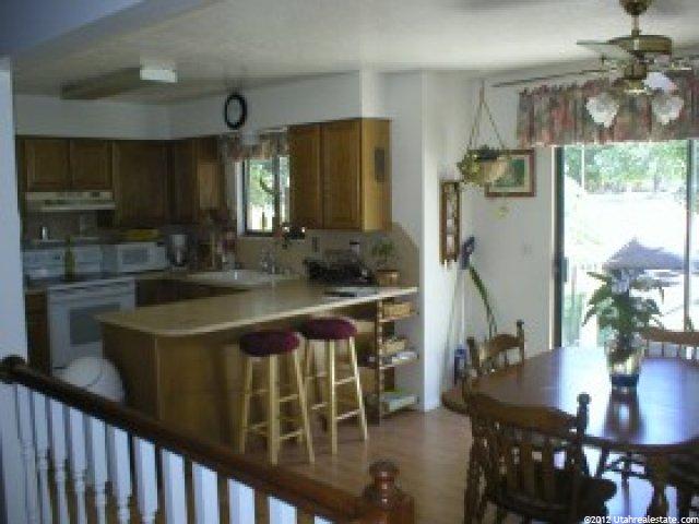 522 W 1060 N, Clinton, UT 84015 — photo 4