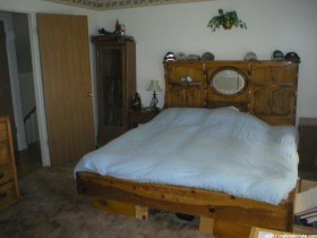 522 W 1060 N, Clinton, UT 84015 — photo 5