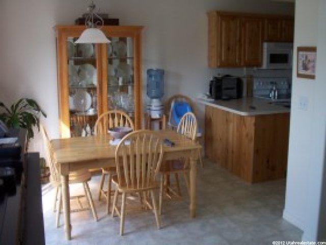 652 W 800 N #17, Clinton, UT 84015 — photo 5
