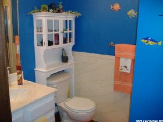 766 S Davis Blvd, Bountiful, UT 84010 — photo 9