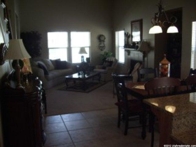 8741 Leafwood Ln, Sandy, UT 84094 — photo 2