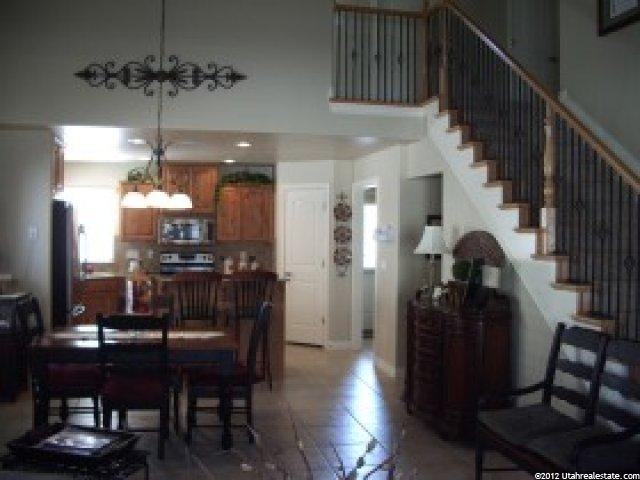 8741 Leafwood Ln, Sandy, UT 84094 — photo 4