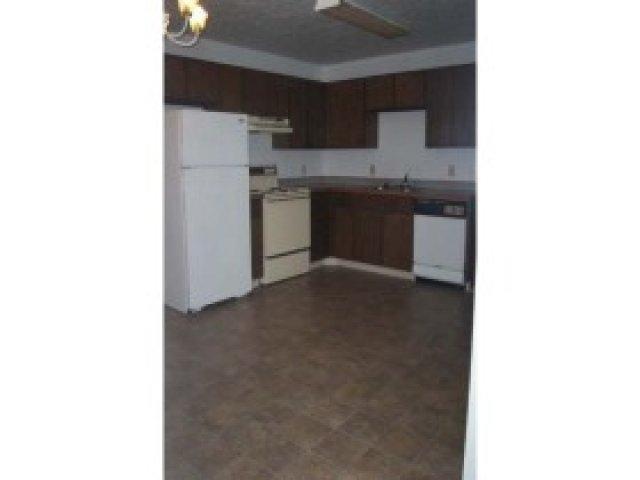 268 W Foxbridge Dr, Midvale, UT 84047 — photo 2