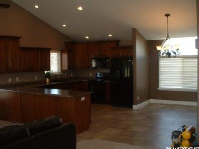 581 W 950 S, Vernal, UT 84078 — photo 2