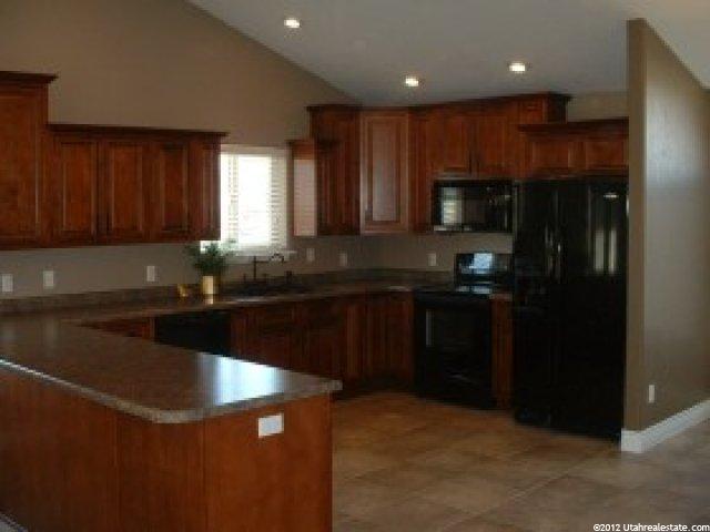 581 W 950 S, Vernal, UT 84078 — photo 3
