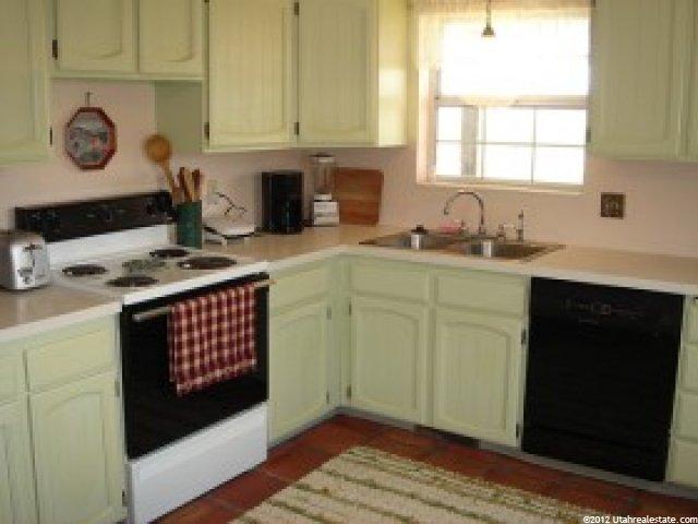 198 W 2100 N, Marion, UT 84036 — photo 5