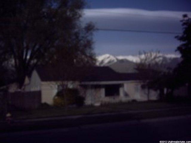 341 S Flint St, Layton, UT 84041 — photo 2