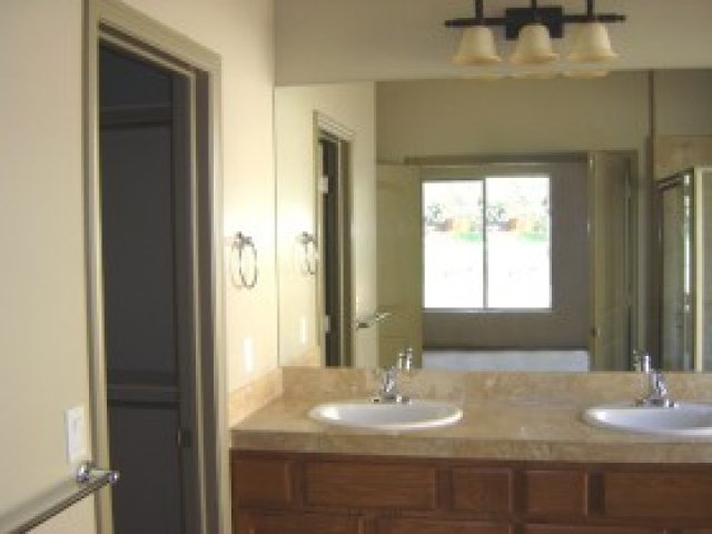 1089 E Benchview Dr, Ogden, UT 84404 — photo 4