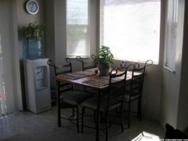5374 Vista Dr, Roy, UT 84067 — photo 4