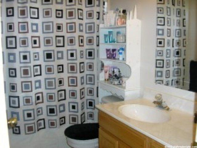 5374 Vista Dr, Roy, UT 84067 — photo 5