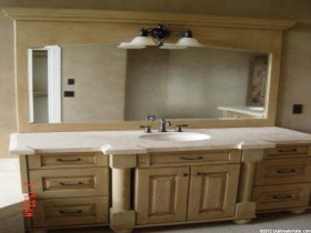 633 Lofty Ln, North Salt Lake, UT 84054 — photo 9