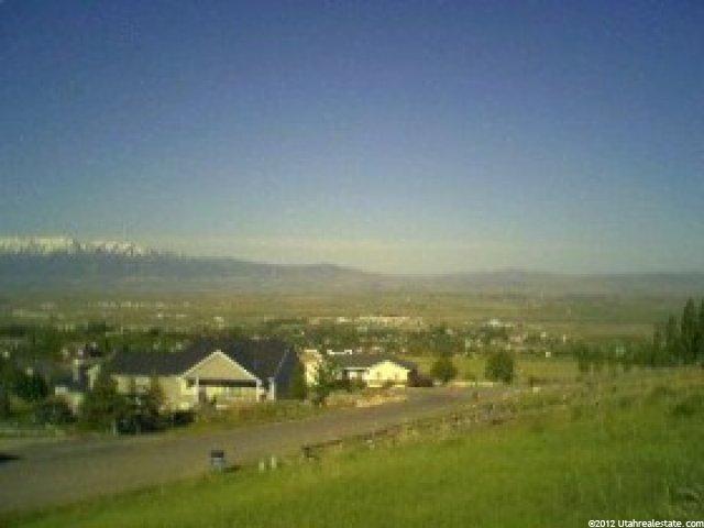460 N Greystone Loop #4, Hyde Park, UT 84318 — photo 2