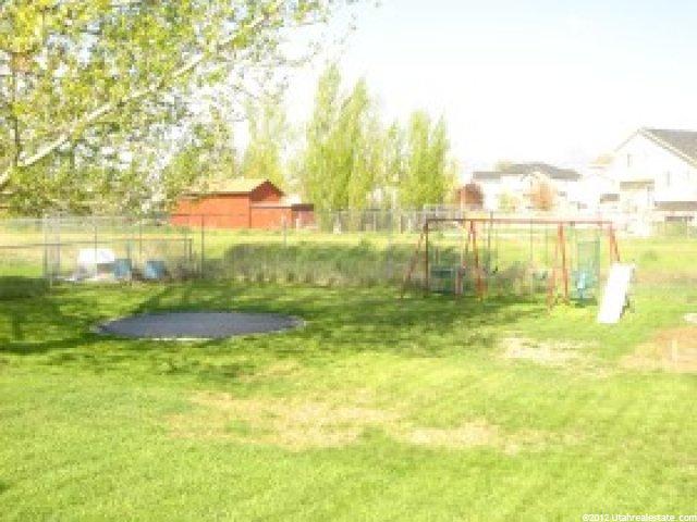 5518 S 3925 W, Roy, UT 84067 — photo 2