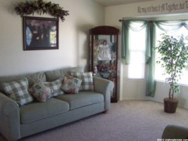 2445 S Main St, Clearfield, UT 84015 — photo 2