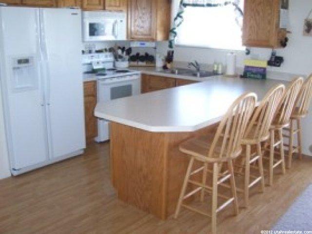 2445 S Main St, Clearfield, UT 84015 — photo 4
