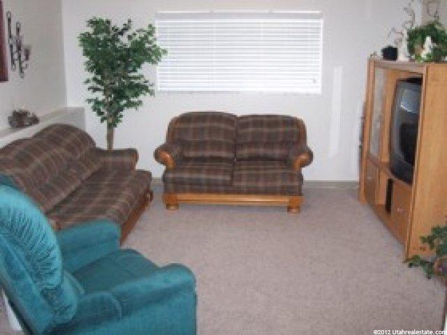 2445 S Main St, Clearfield, UT 84015 — photo 8