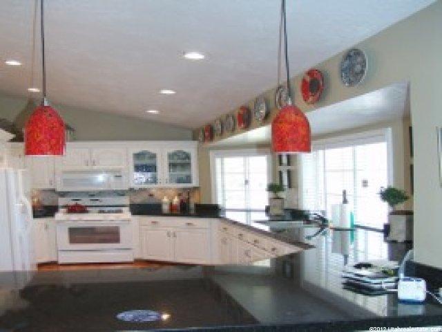2101 E Glacier View Dr S, Sandy, UT 84092 — photo 3