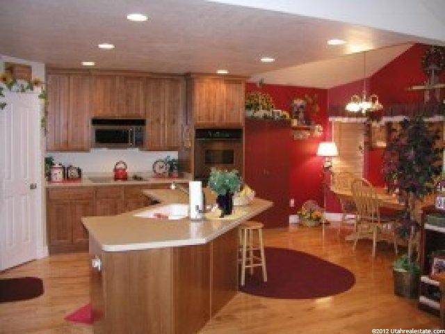 435 Jessis Meadow Dr, West Bountiful, UT 84087 — photo 6