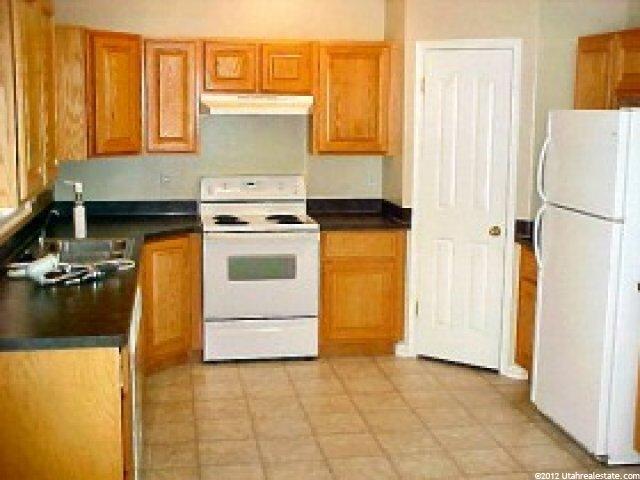 1541 Alta Vista Cir, Ogden, UT 84404 — photo 2