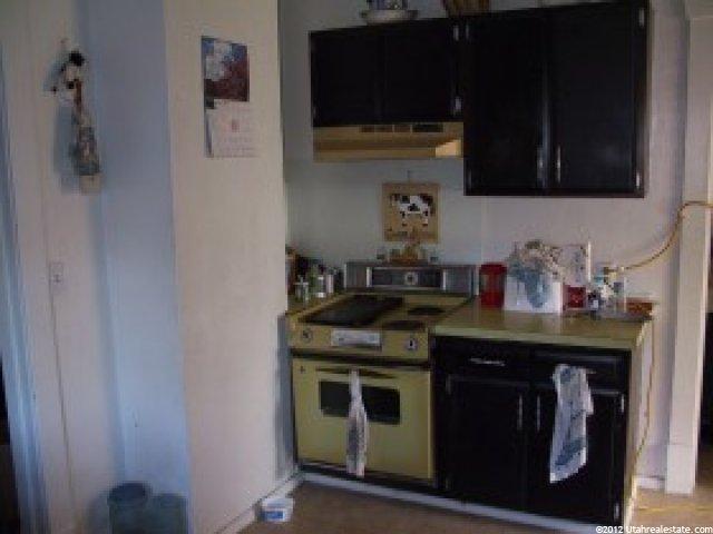 872 S Washington Blvd E, Ogden, UT 84404 — photo 3