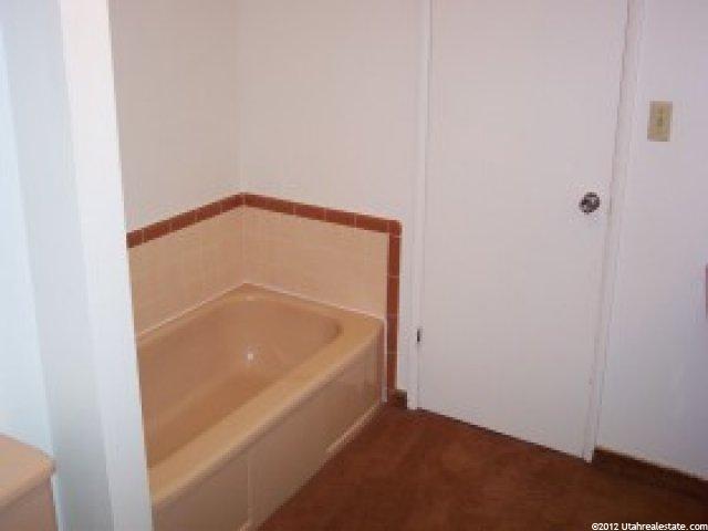 4475 Vista Dr, South Ogden, UT 84403 — photo 8