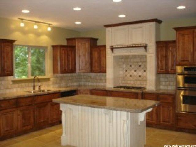 558 Sunset Dr, Kaysville, UT 84037 — photo 3
