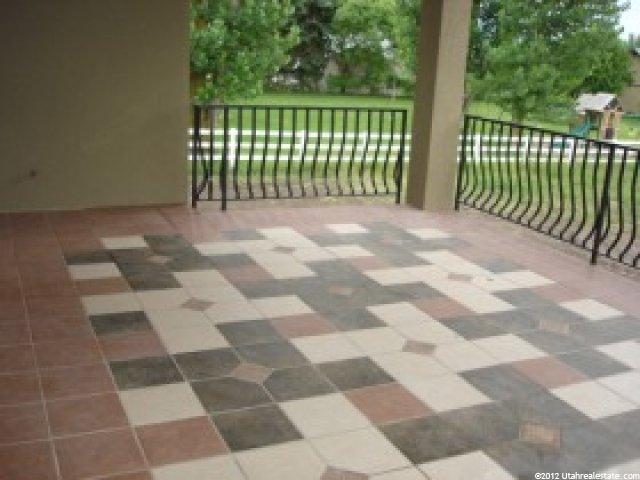 558 Sunset Dr, Kaysville, UT 84037 — photo 4