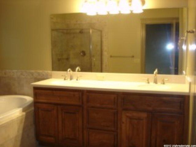 558 Sunset Dr, Kaysville, UT 84037 — photo 8