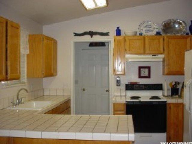 659 Josh Cir, Murray, UT 84123 — photo 8