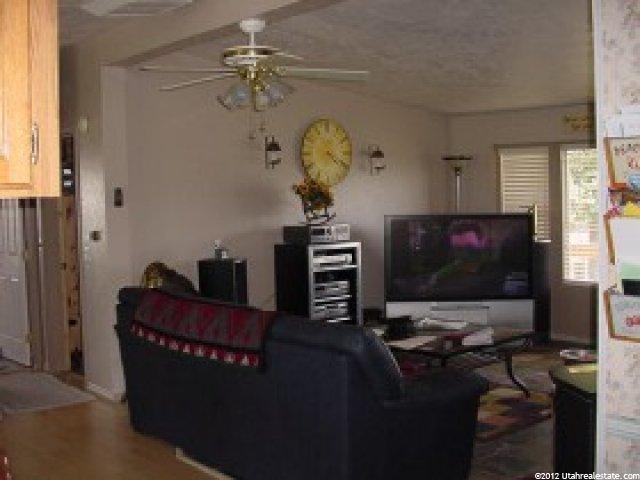 455 E Center St E, Levan, UT 84639 — photo 2