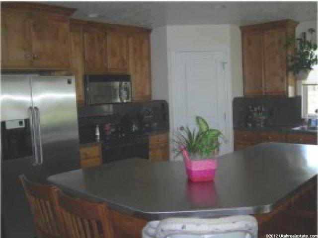 798 S Angel St, Layton, UT 84041 — photo 4