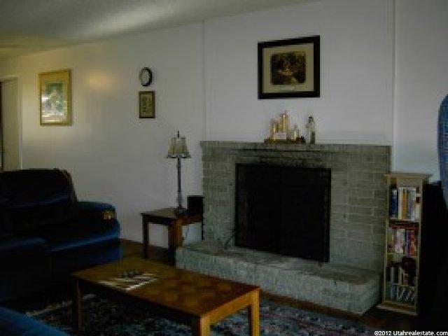511 Vickie Ln, Clearfield, UT 84015 — photo 3