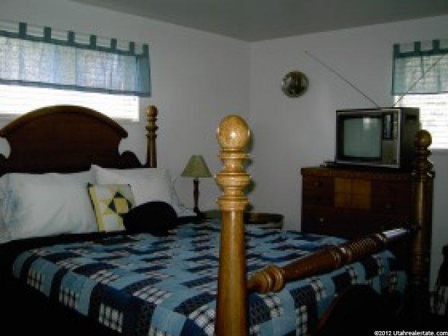 511 Vickie Ln, Clearfield, UT 84015 — photo 7