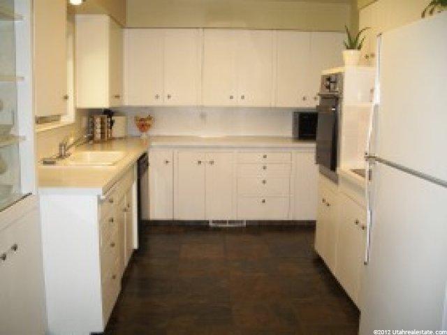 1372 Lark Cir, Ogden, UT 84403 — photo 3