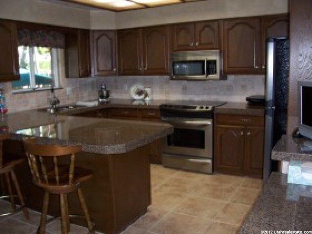 1537 E Nicholls Rd, Fruit Heights, UT 84037 — photo 2