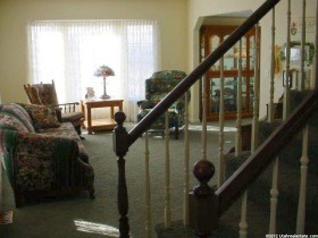 910 S Island View Dr E, Centerville, UT 84014 — photo 3
