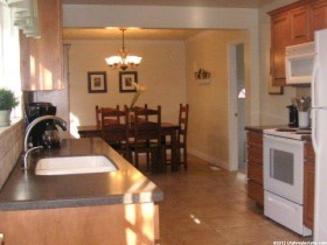 9862 S Amber Ln E, Sandy, UT 84094 — photo 7