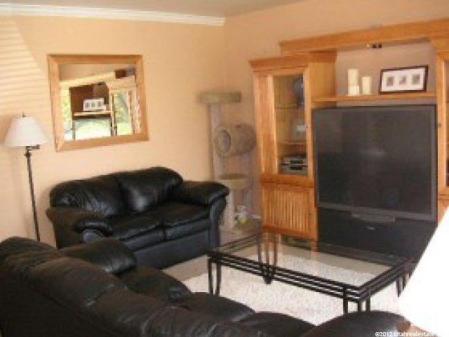 9862 S Amber Ln E, Sandy, UT 84094 — photo 8