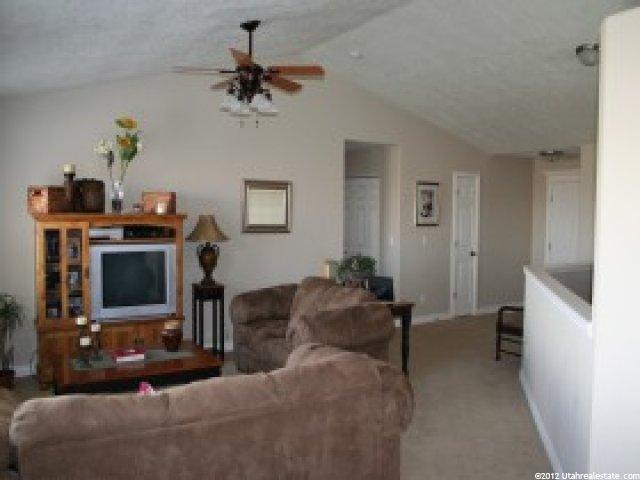 260 E Eagle Ridge Dr, North Salt Lake, UT 84054 — photo 3