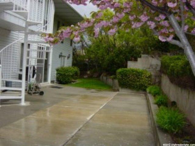 3031 S Windsor Ln, Bountiful, UT 84010 — photo 3