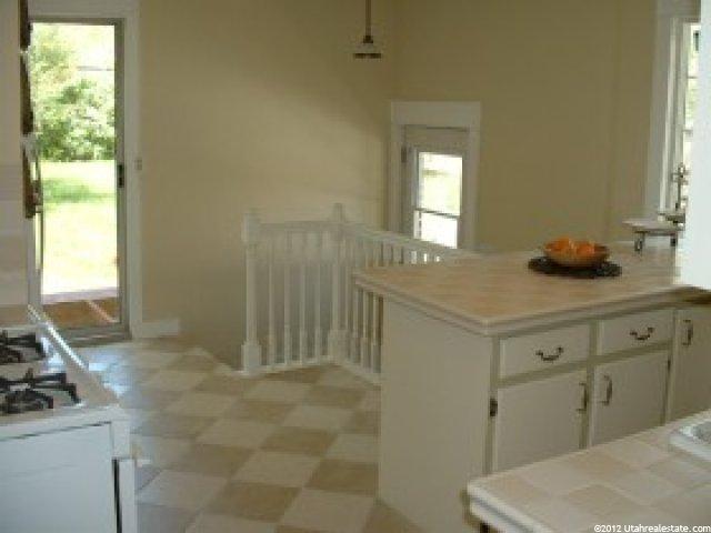 140 W 200 S, Bountiful, UT 84010 — photo 6