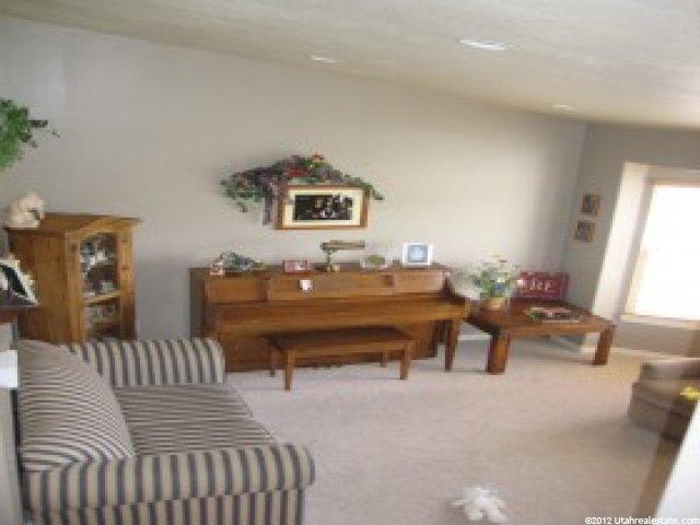 1391 W 1975 S, Woods Cross, UT 84087 — photo 4