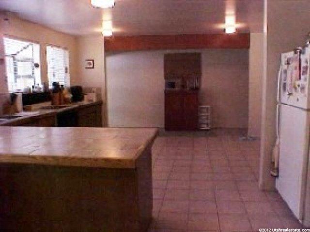 2317 Oakcrest Ln, Holladay, UT 84121 — photo 6