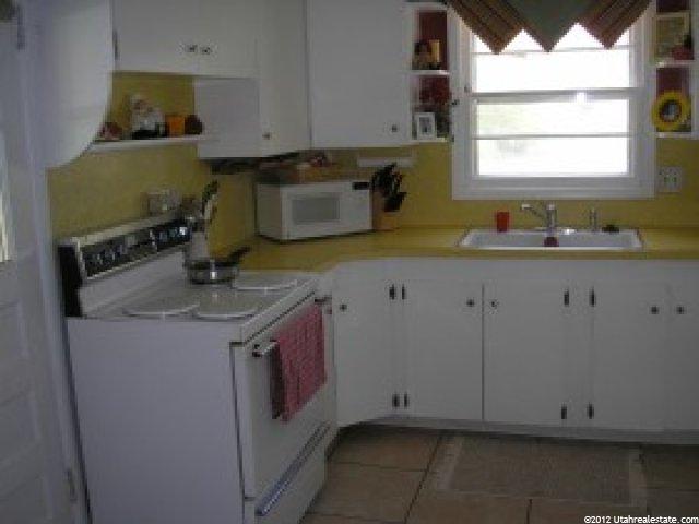 279 W 100 S, Kaysville, UT 84037 — photo 4