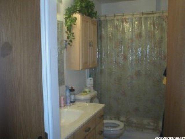 1657 N Emerald Dr E, Layton, UT 84040 — photo 4
