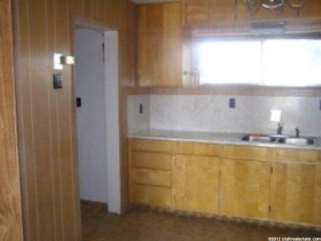 120 S 200 E, Delta, UT 84624 — photo 4